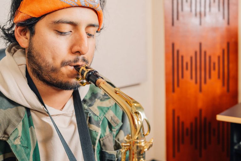 Learning to Improvise on the Saxophone